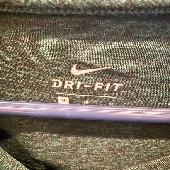 Nike Legend Dri-fit Training Hooded Hoodie Heather Green Women’s Size Medium - Picture 3 of 3